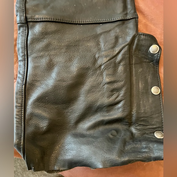 Harley-Davidson Leather Chaps - Picture 4 of 6